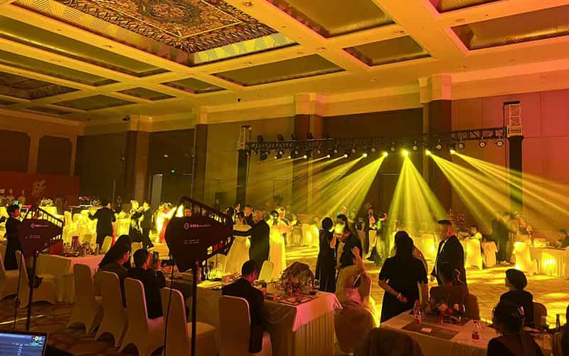 廣告物料制作會(huì)場(chǎng)布景舞臺(tái)搭建展位搭建舞臺(tái)燈光設(shè)備演藝音響高清LED屏 廣告物料制作會(huì)場(chǎng)布景舞臺(tái)搭建展位搭建舞臺(tái)燈光設(shè)備演藝音響高清LED屏